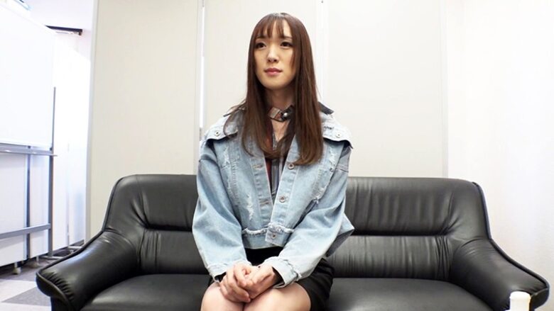 AVデビュー ボクこう見えてオチンチンついてます。蒼井あお 1枚目