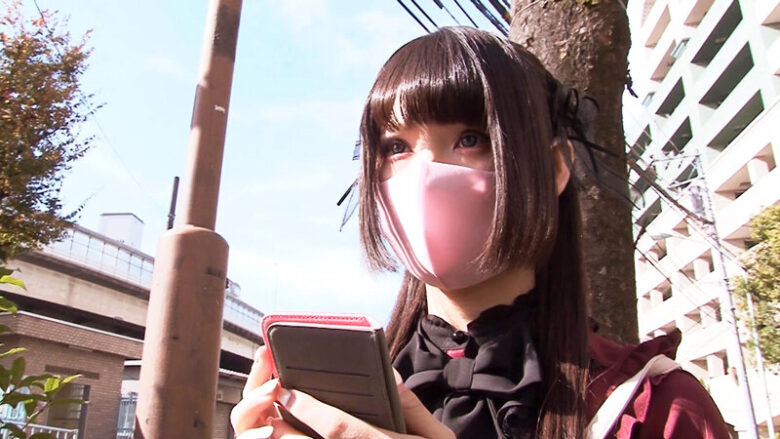 このカワイ子ちゃん実はイジメられてフル勃起しちゃうビッチでドMな男の娘 小鳥遊花音 1枚目