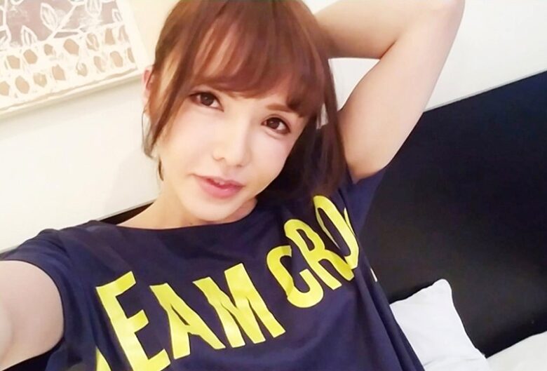 オナ禁1ヶ月で全身性感帯になった美しすぎるニューハーフの馬並み発射! 月島アンナ 画像1