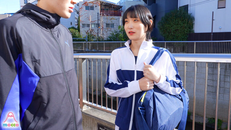 水泳部の色気ただよう男の娘マネージャーにハイレグ水着からハミ出るフル勃起ペニクリで誘惑され何度もケツマ○コ中出し射精してしまった…… 骨砕きの 1枚目