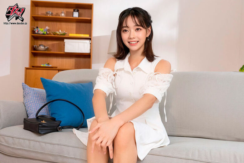 新人 早乙女もも 現世に舞い降りた無垢な天然男の娘 AV Debut 1枚目