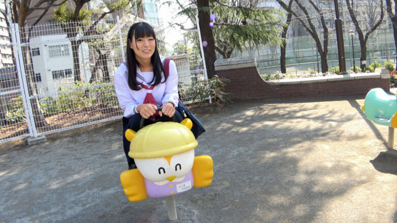 夏休み日焼けあとが残るちびとりちゃんとエッチなプール教室 3枚目
