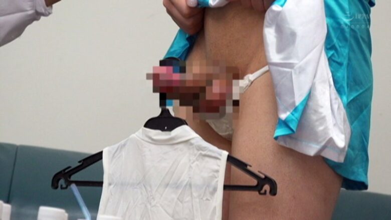 スタッフ皆でセクハラ三昧!超絶かわいいオトコノ娘 一ノ瀬のえる 2枚目