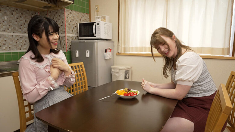 オトコノ娘・一ノ瀬のえる&ジューン・ラブジョイの不思議な同棲生活!~オトコノ娘とアメリカ娘の不思議なSEX三昧の同棲生活! 1枚目